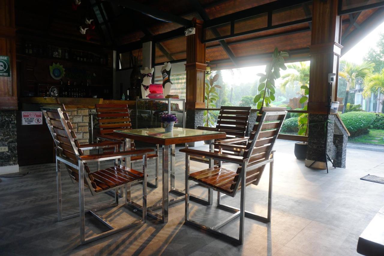 Floating Sanctuary Resort Powered By Cocotel Bulacan Zewnętrze zdjęcie