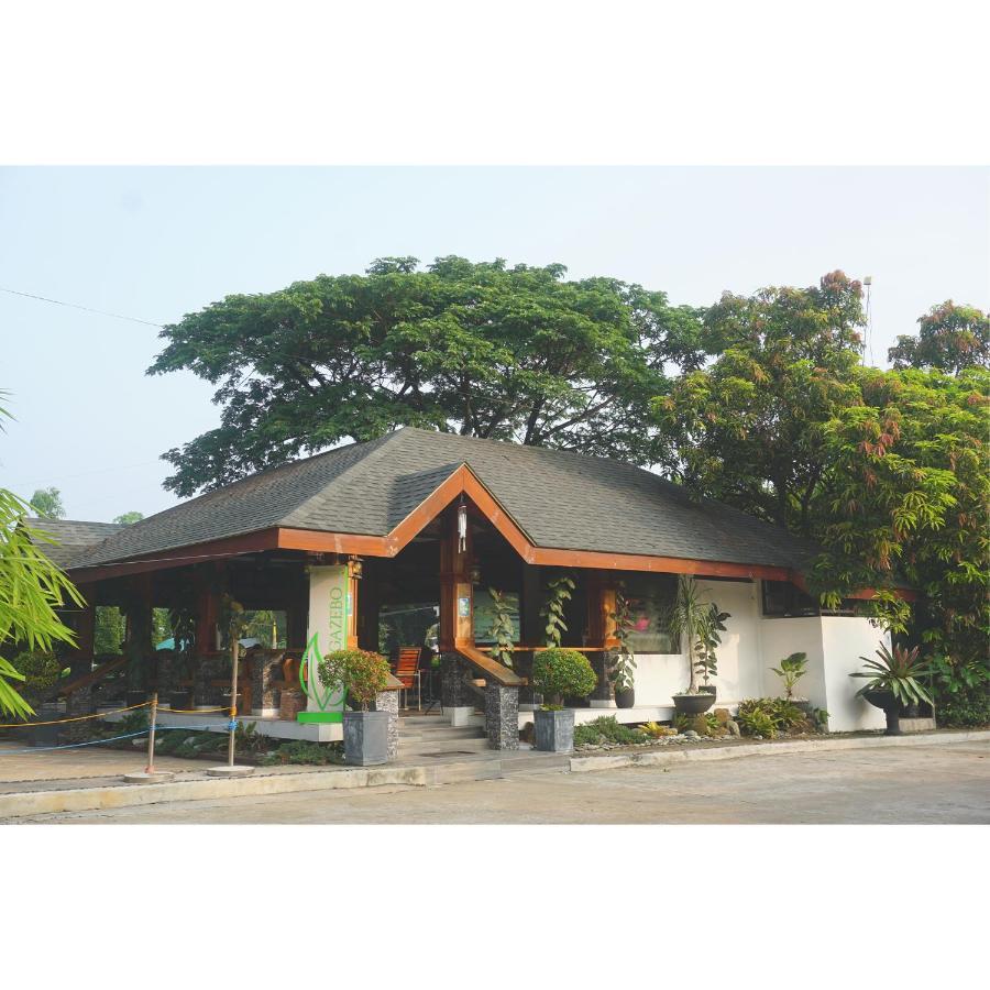 Floating Sanctuary Resort Powered By Cocotel Bulacan Zewnętrze zdjęcie