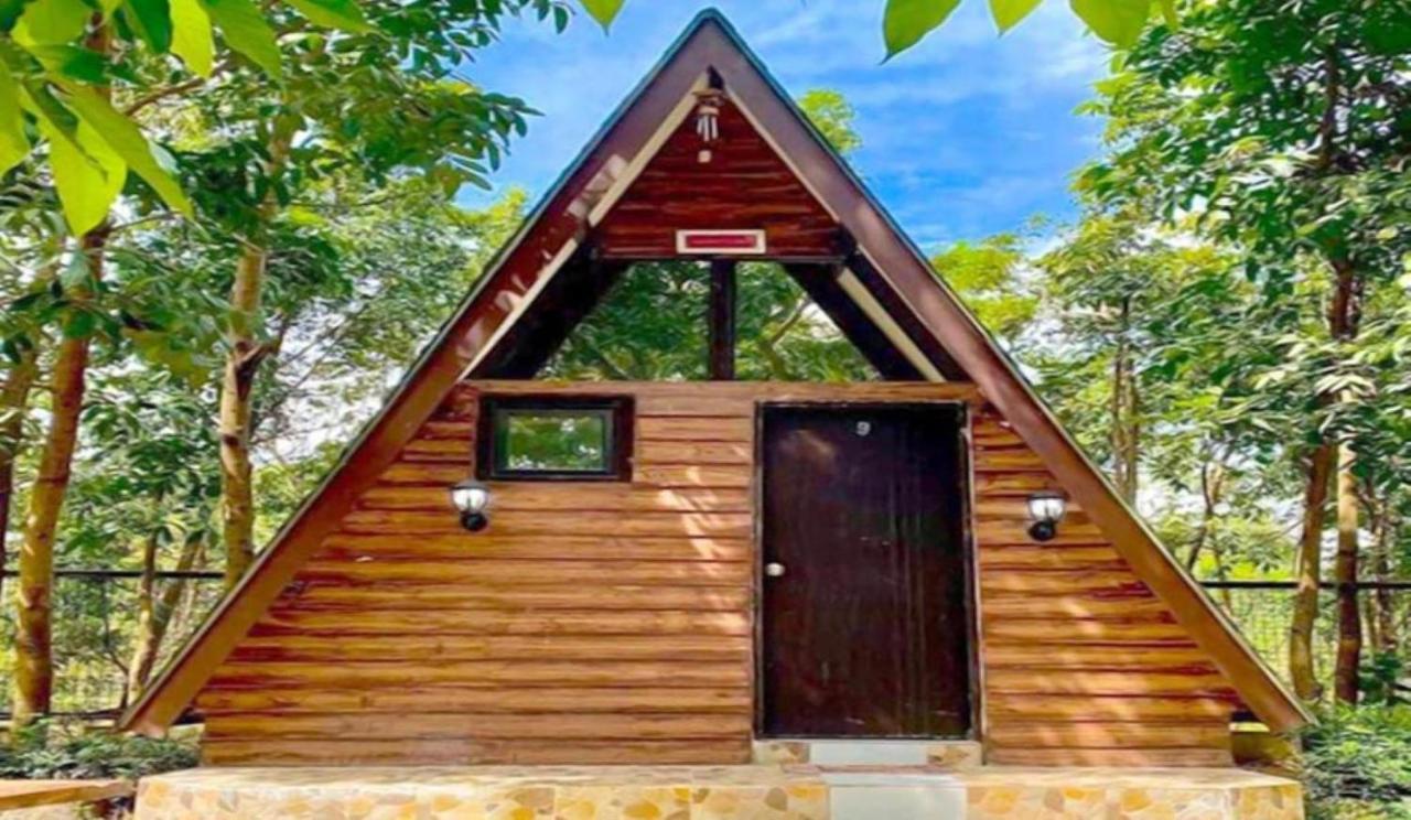 Floating Sanctuary Resort Powered By Cocotel Bulacan Zewnętrze zdjęcie